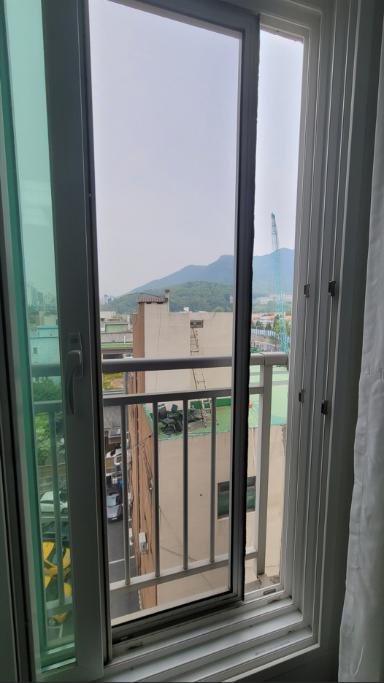 경기도 안양시 동안구 방충망 시공 사진 2